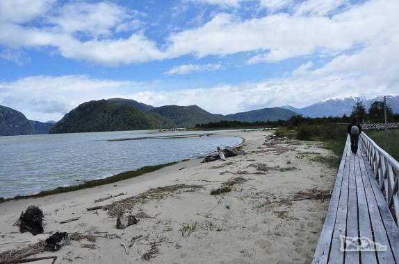 Visita à Playa Ancha, em Caleta Tortel, no sul do Chile